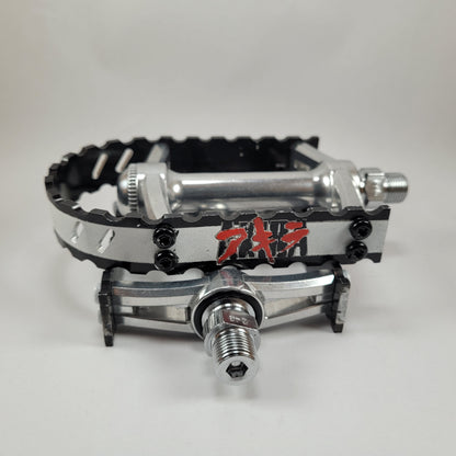 AKIRA BICYCLE PEDALS