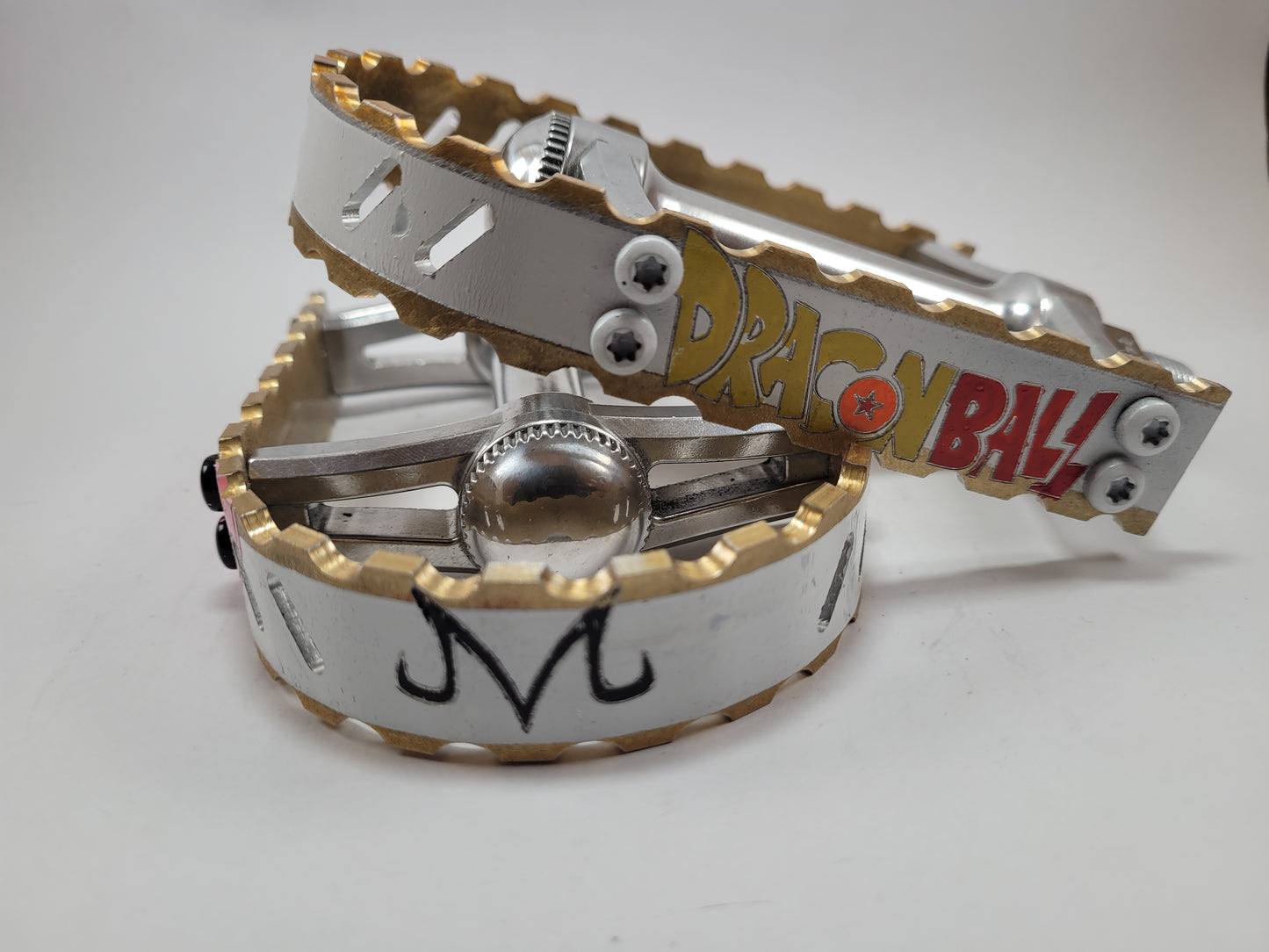 DRAGON BALL (MAJIN BUU)